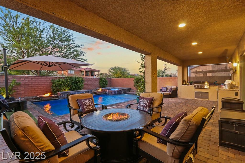 Property Photo: 7322 Columbia Rock Court NV 89178