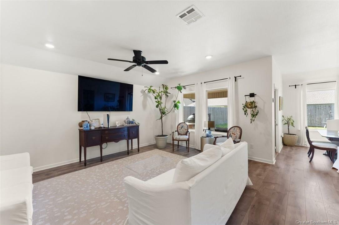 Property Photo: 2222 Michele Court LA 70607