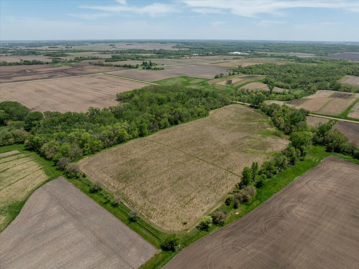 Property Photo: 15605 292nd Place IA 50233