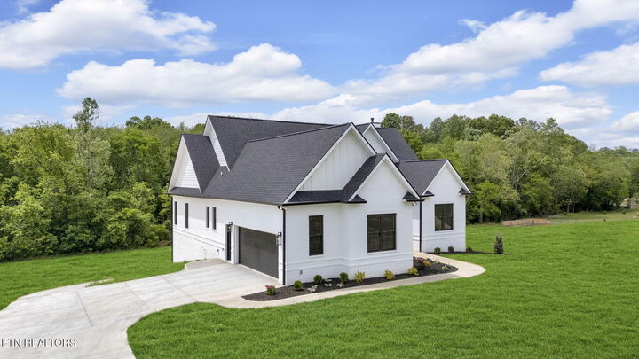 Property Photo:  618 Winding Creek Way  TN 37886 