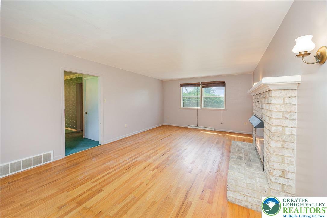 Property Photo: 4844 Londonderry Road PA 17109