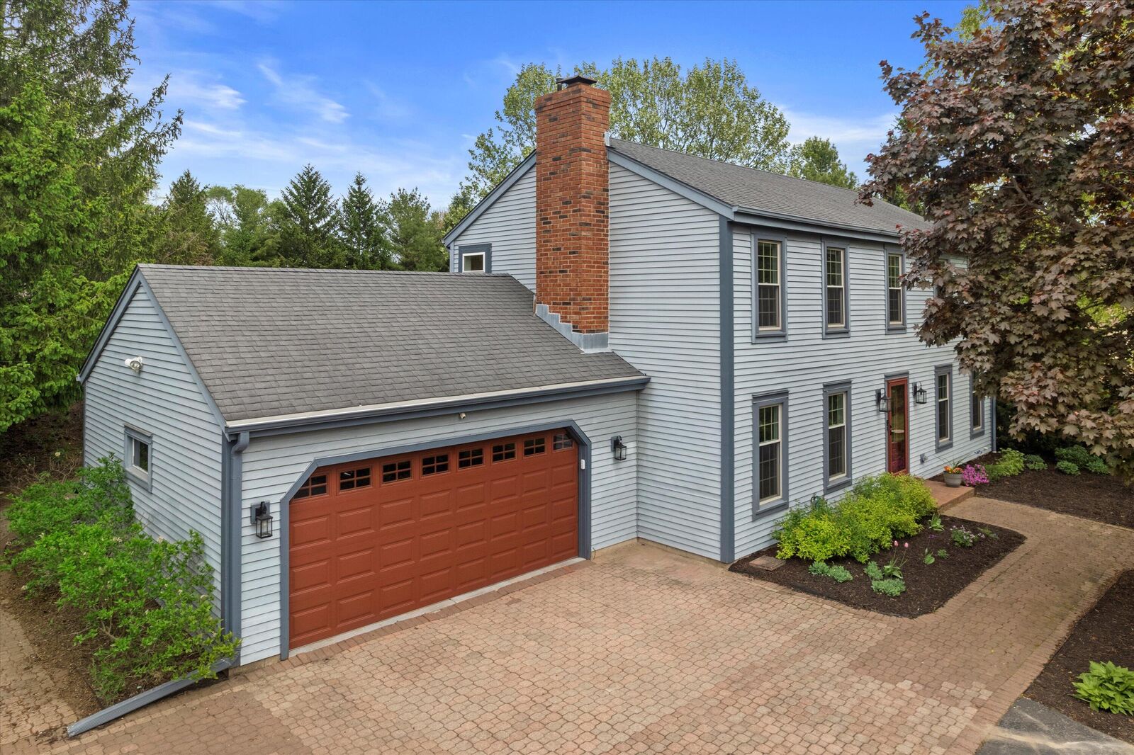 Property Photo:  W299s5774 Windcrest Dr  WI 53189 