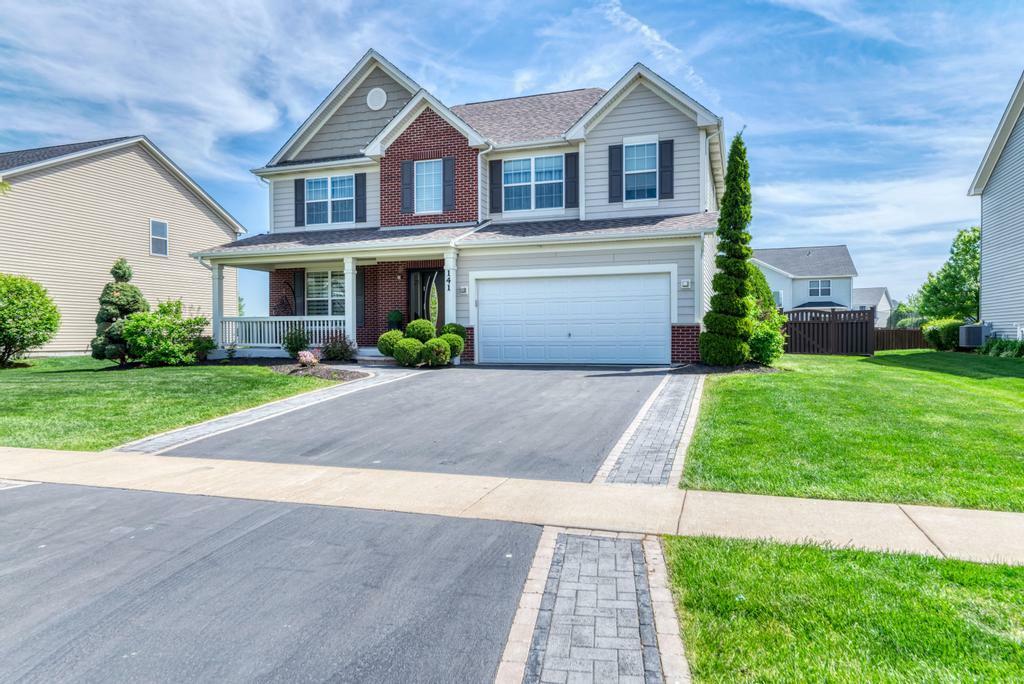 Property Photo: 141 Bluegrass Parkway IL 60543
