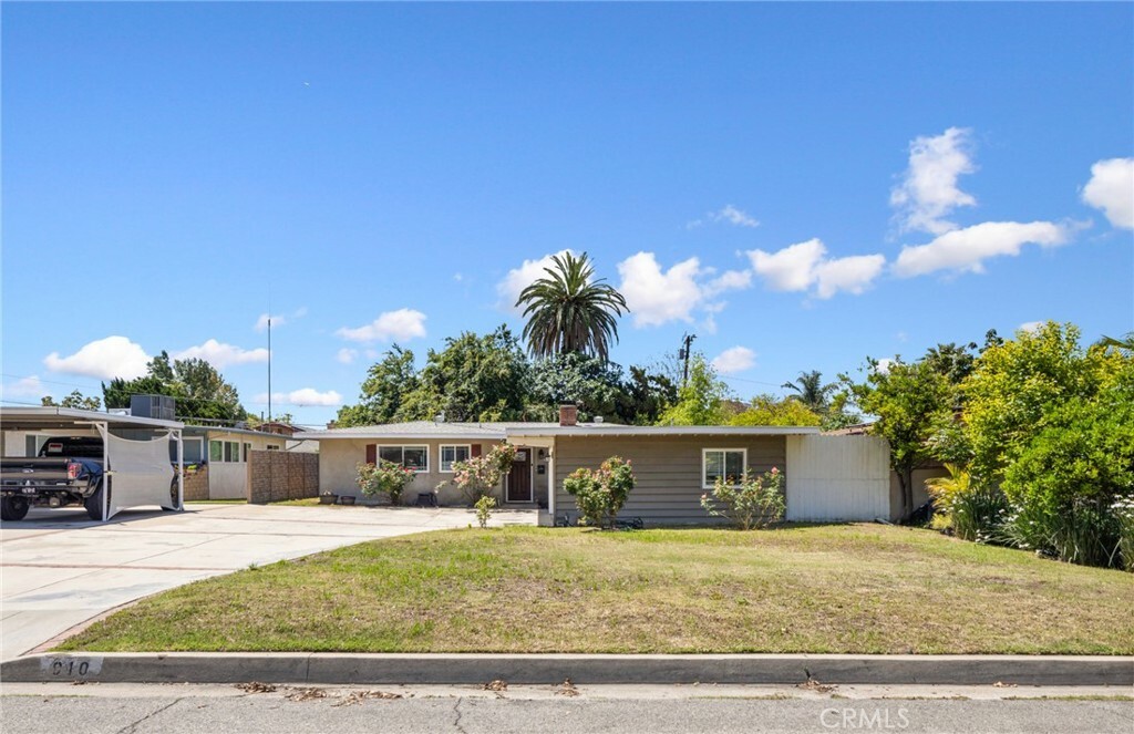 Property Photo: 810 W Route 66 CA 91740