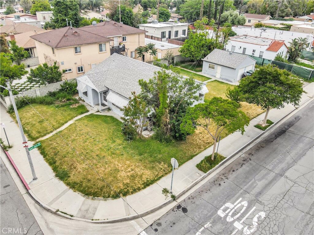 Property Photo:  501 S Lake Street  CA 91502 