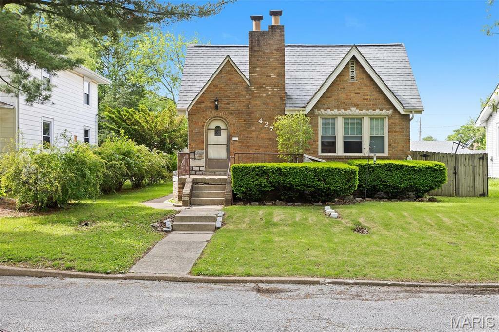 427 S 13th Street  Belleville IL 62220 photo