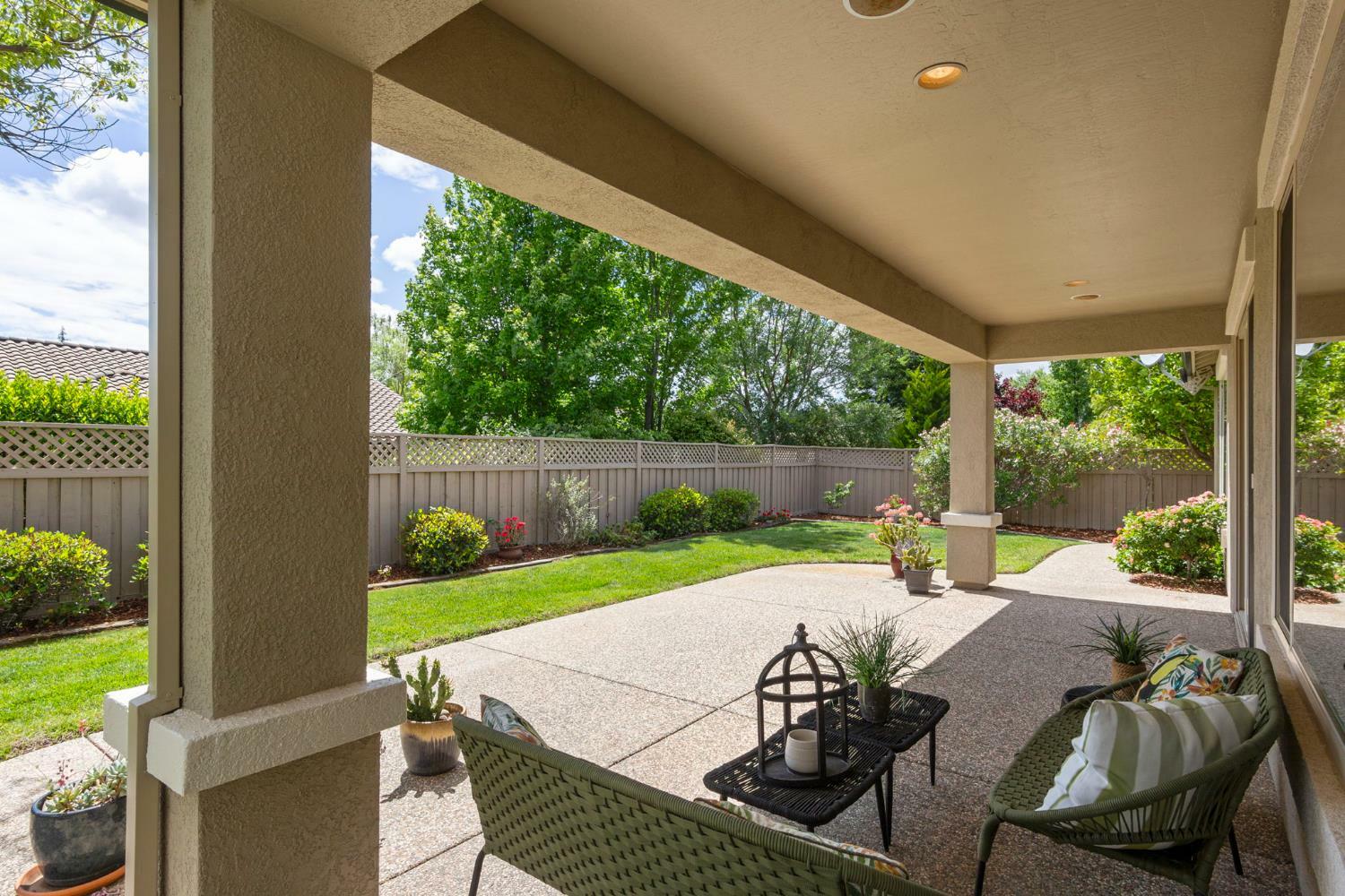 Property Photo: 383 Shepherds Court CA 95648