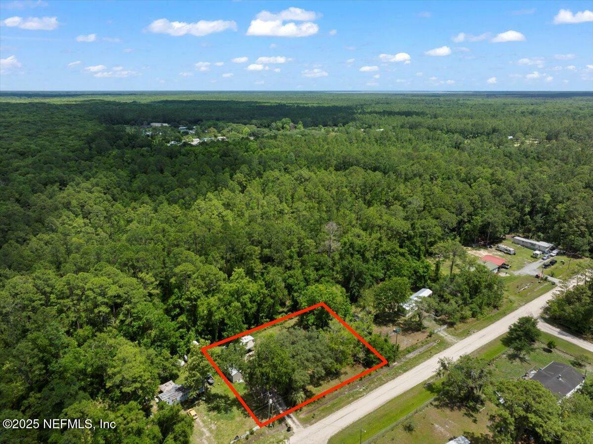 Property Photo: 204 Amberjack Street FL 32189