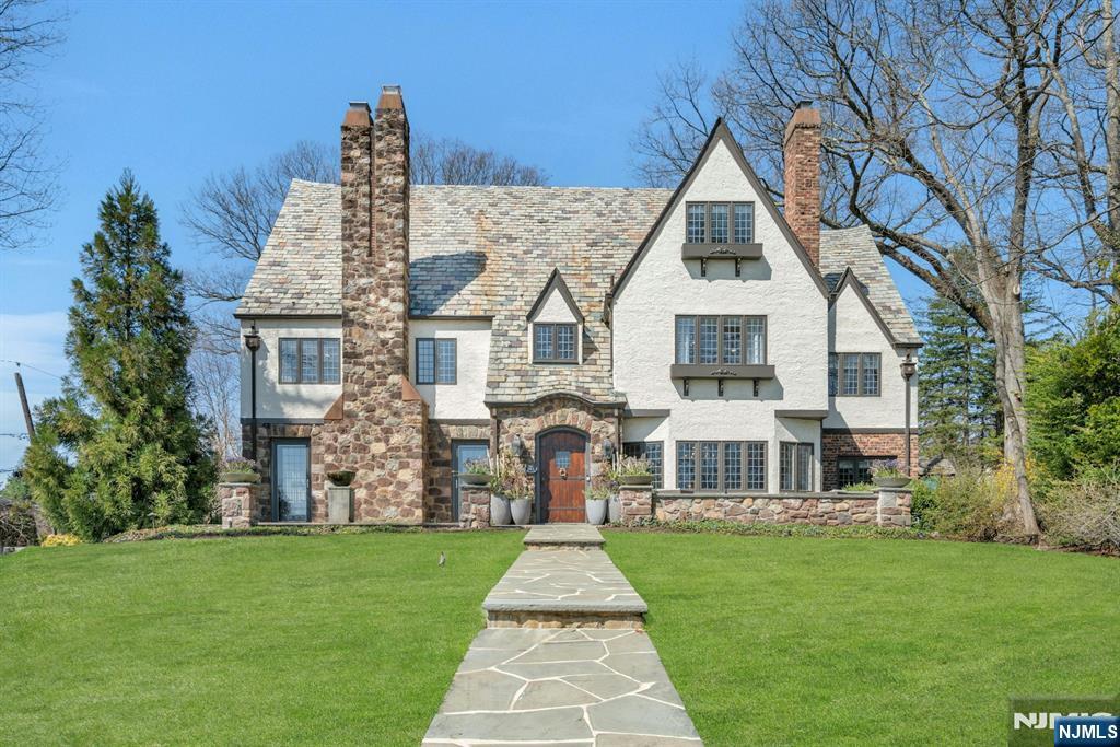 Property Photo: 202 Crest Road NJ 07450