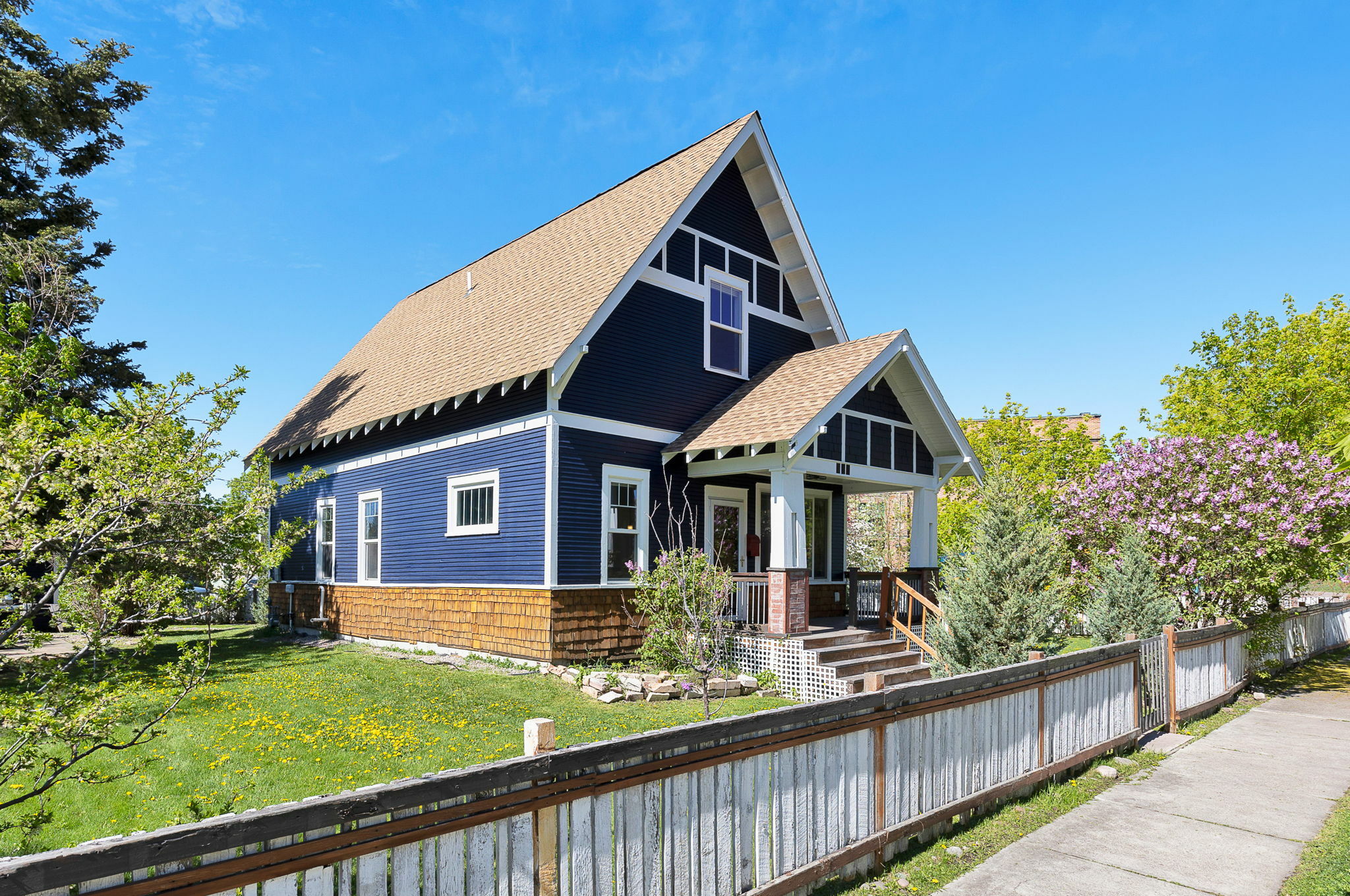 Property Photo: 705 N 3rd Street W MT 59802