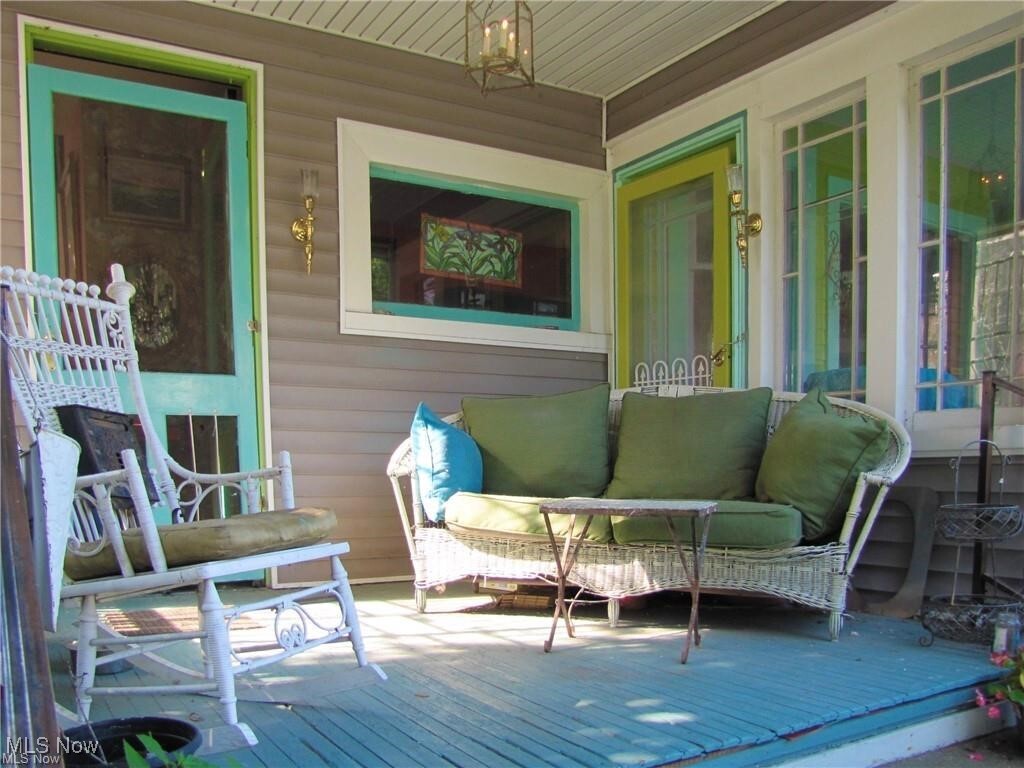 Property Photo: 1728 E 44th Street OH 44004