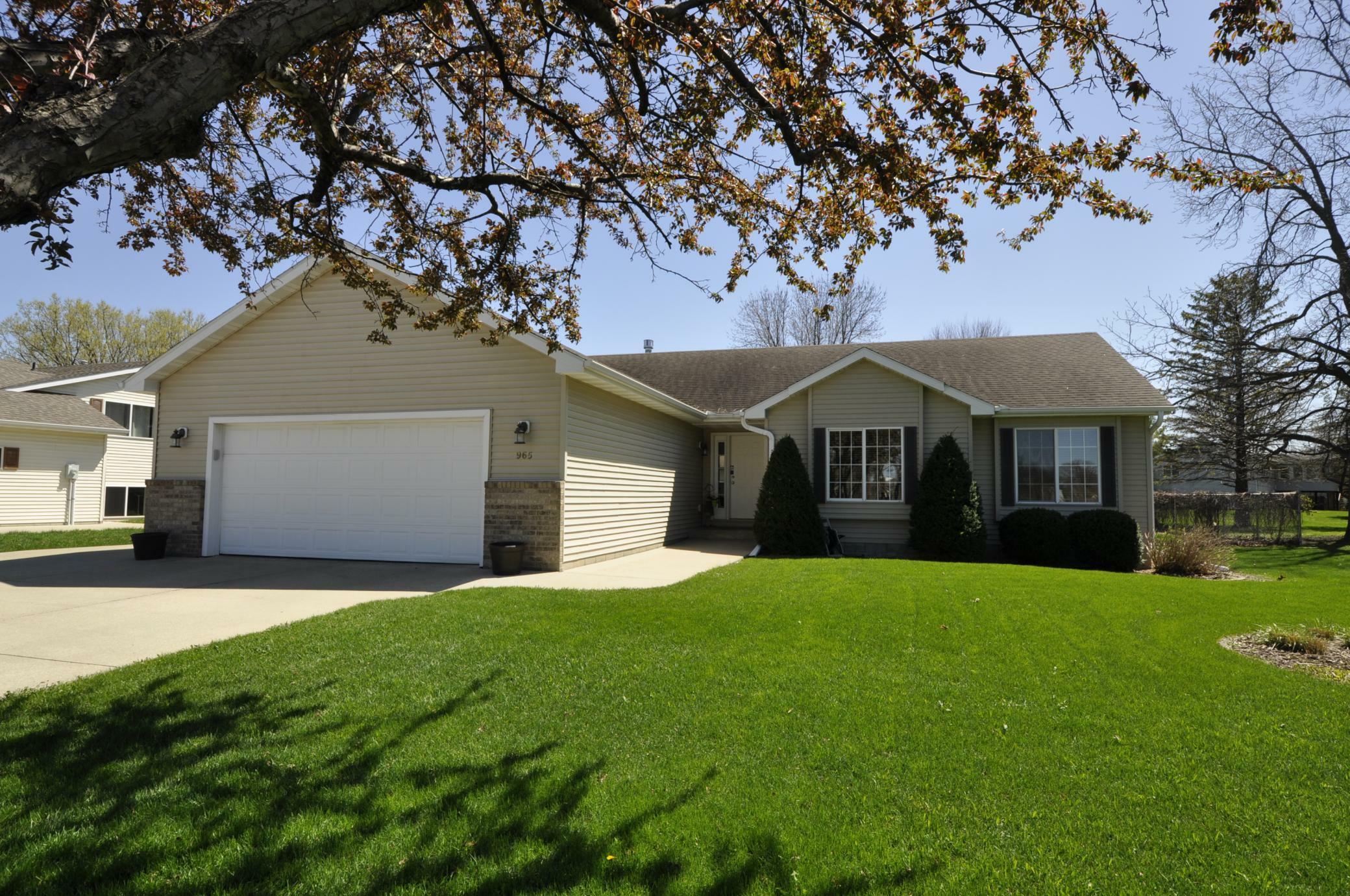Property Photo: 965 18th Street SE MN 55060