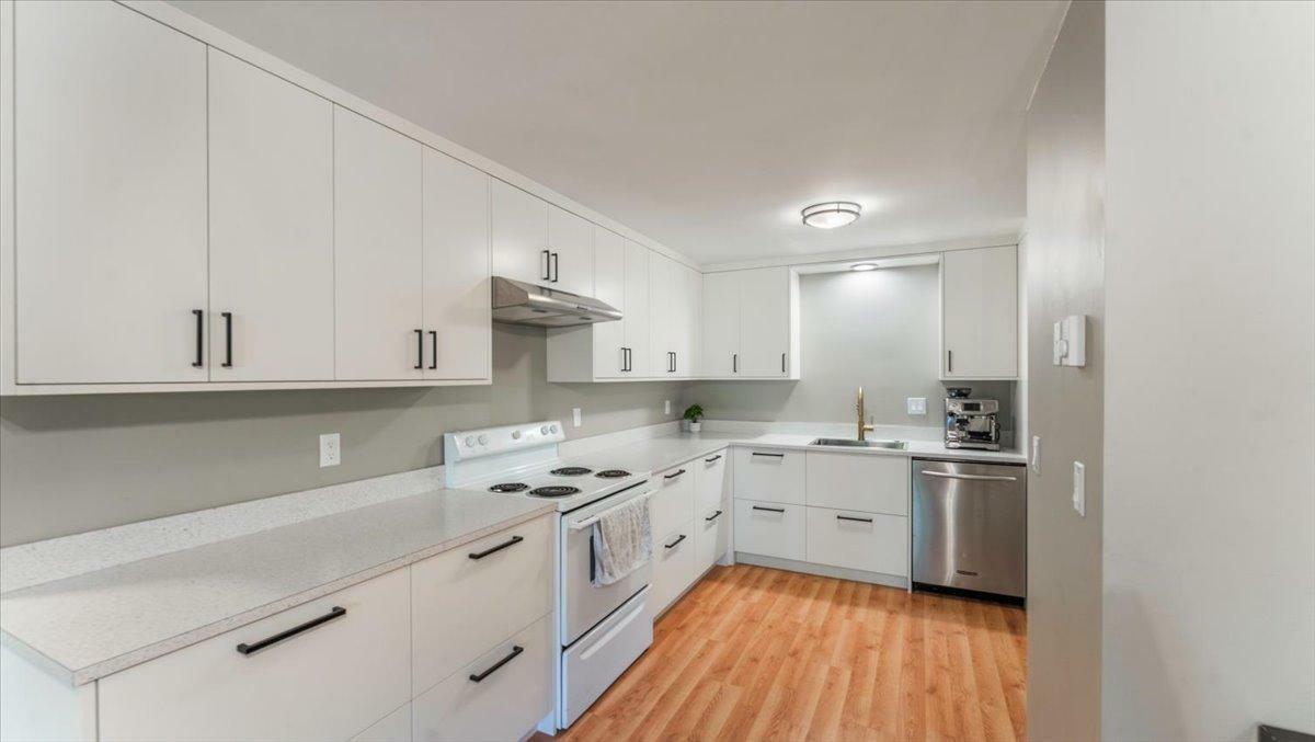 Property Photo: 305 Arcadian Place 1 MN 55313