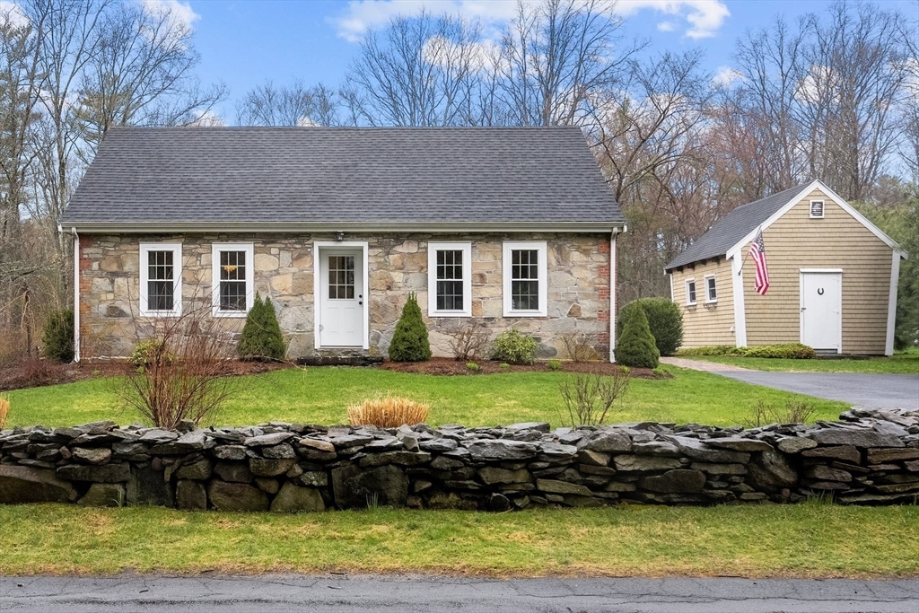 176 Lincoln St  Norton MA 02766 photo