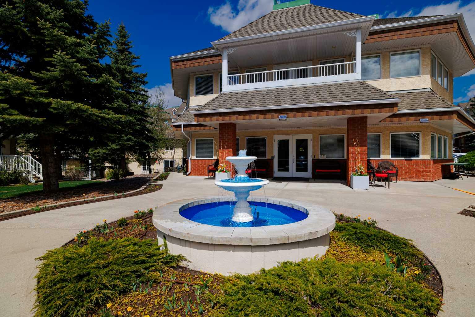 1000 Sienna Park Green SW 1315  Calgary AB T3H 3N7 photo