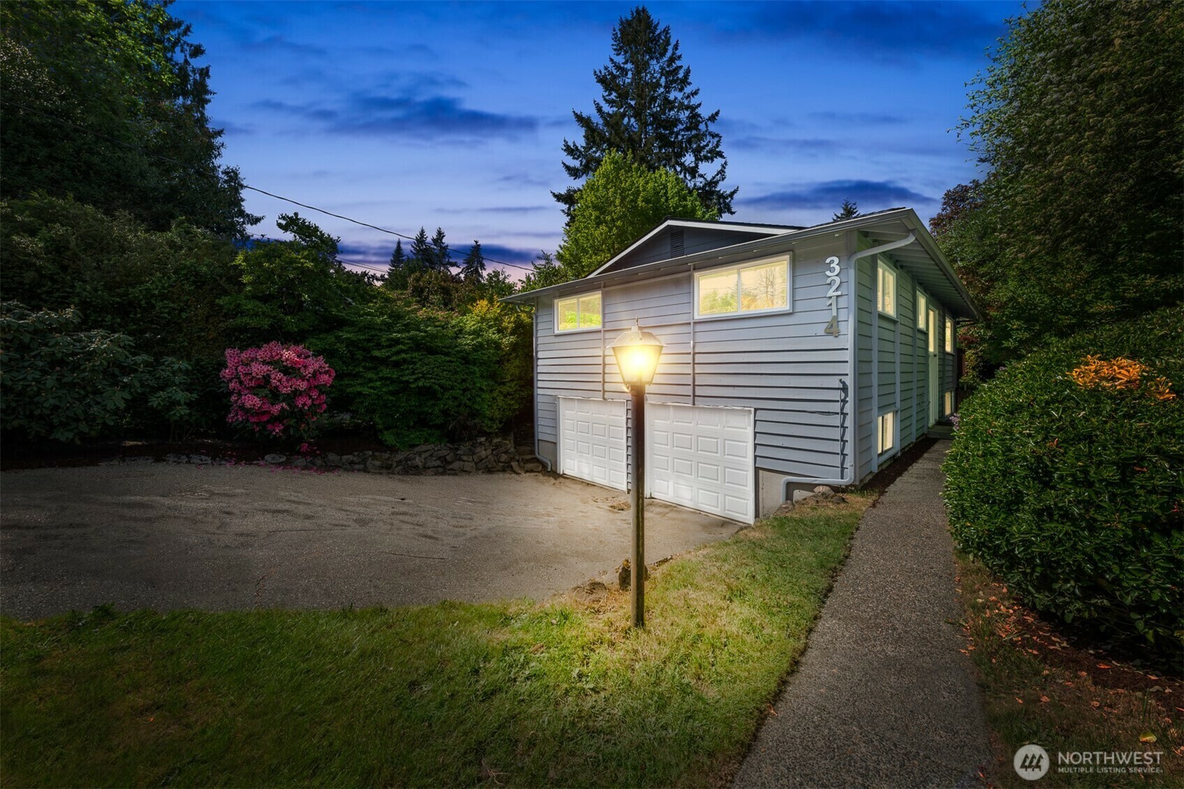 Property Photo: 3214 NE 95th Street WA 98115