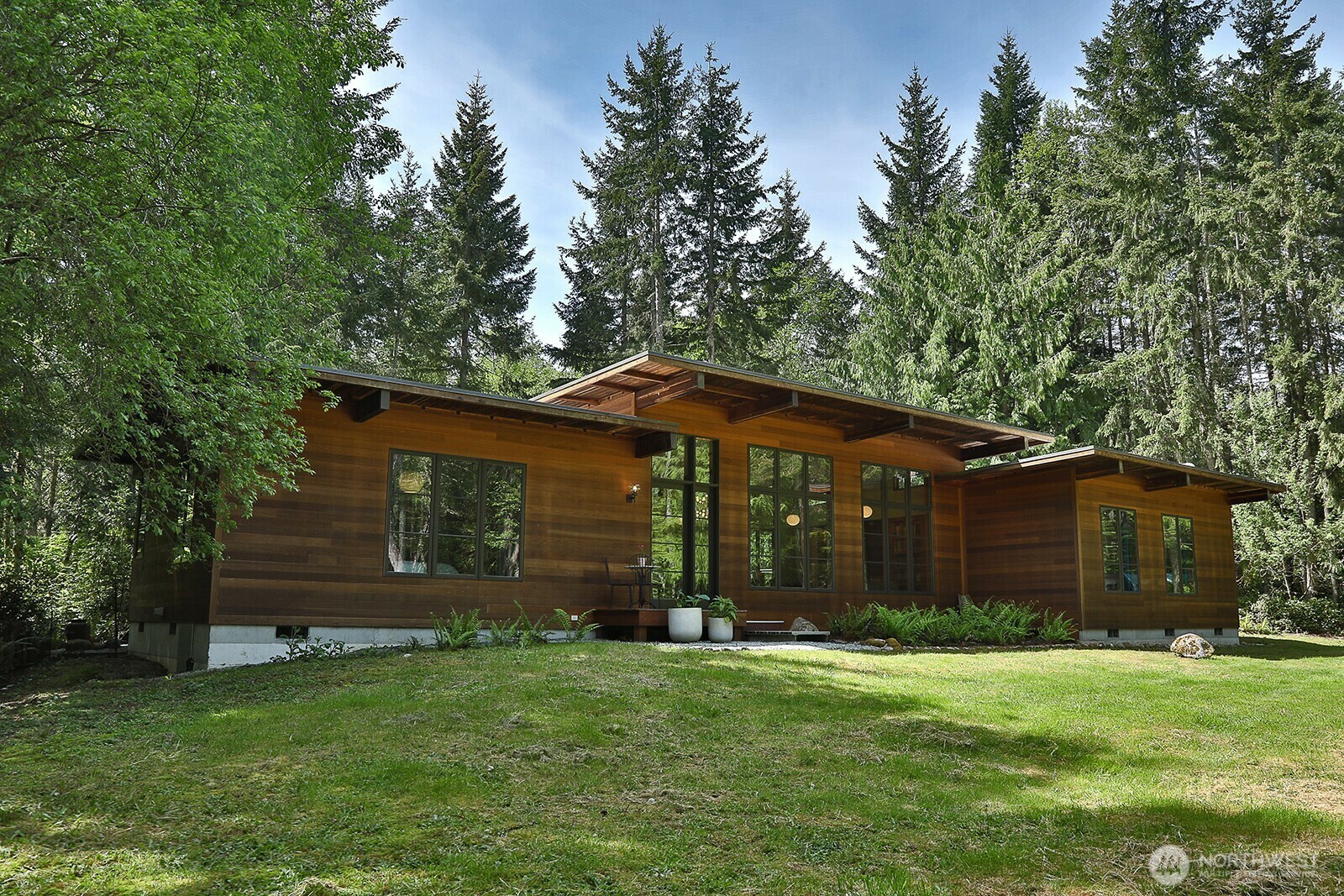 Property Photo: 4028 Fallview Lane WA 98260