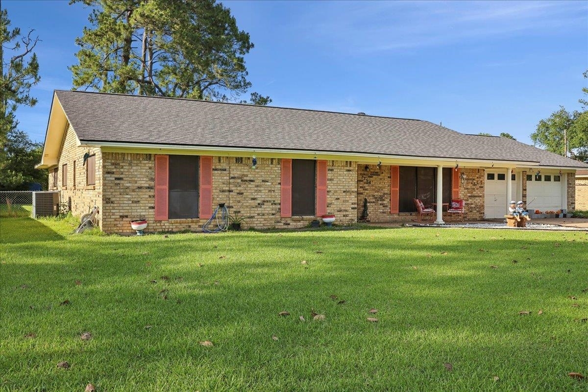 Property Photo: 7760 Laurie Lane TX 77657