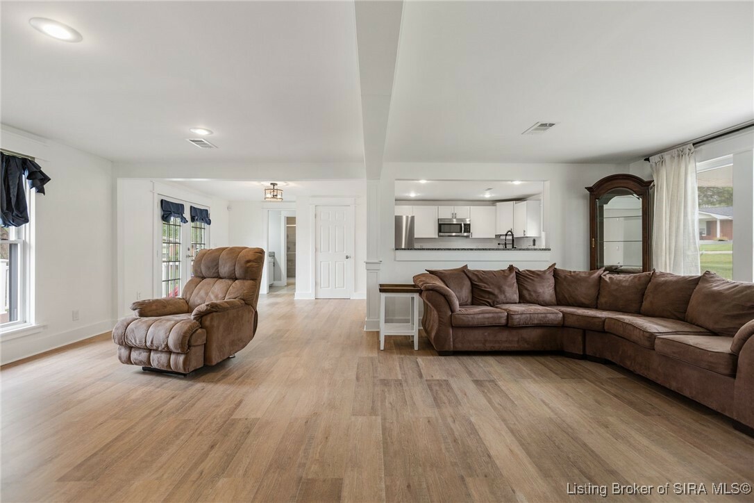 Property Photo: 206 Sheri Drive IN 47122
