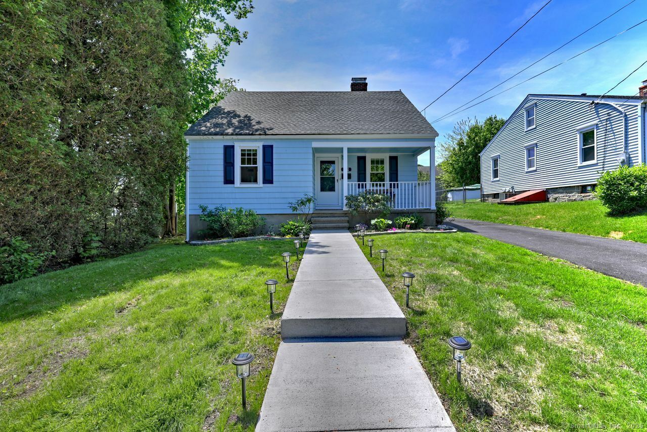 413 Wilcoxson Avenue  Stratford CT 06614 photo