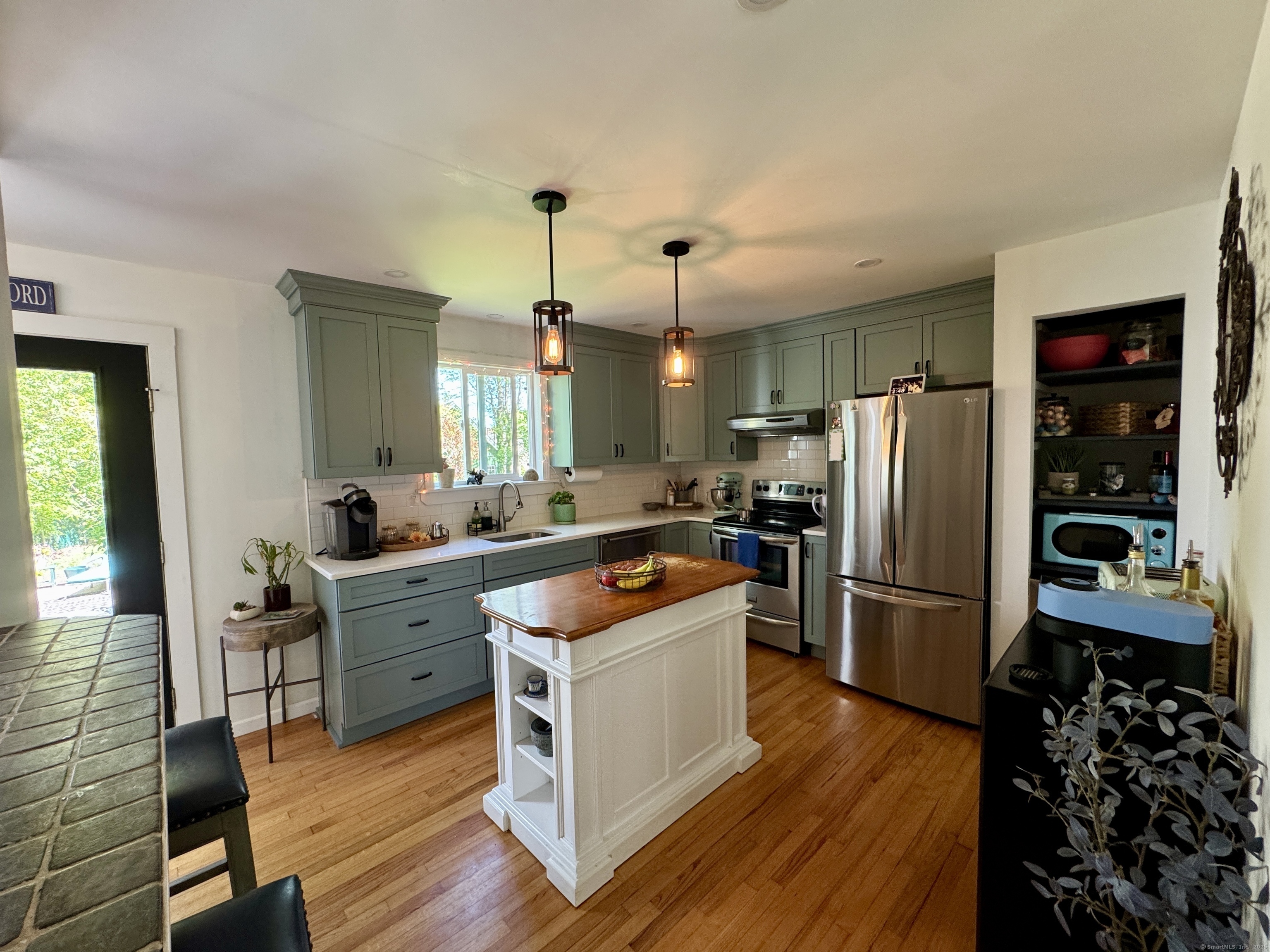 Property Photo: 57 Boston Post Road CT 06437
