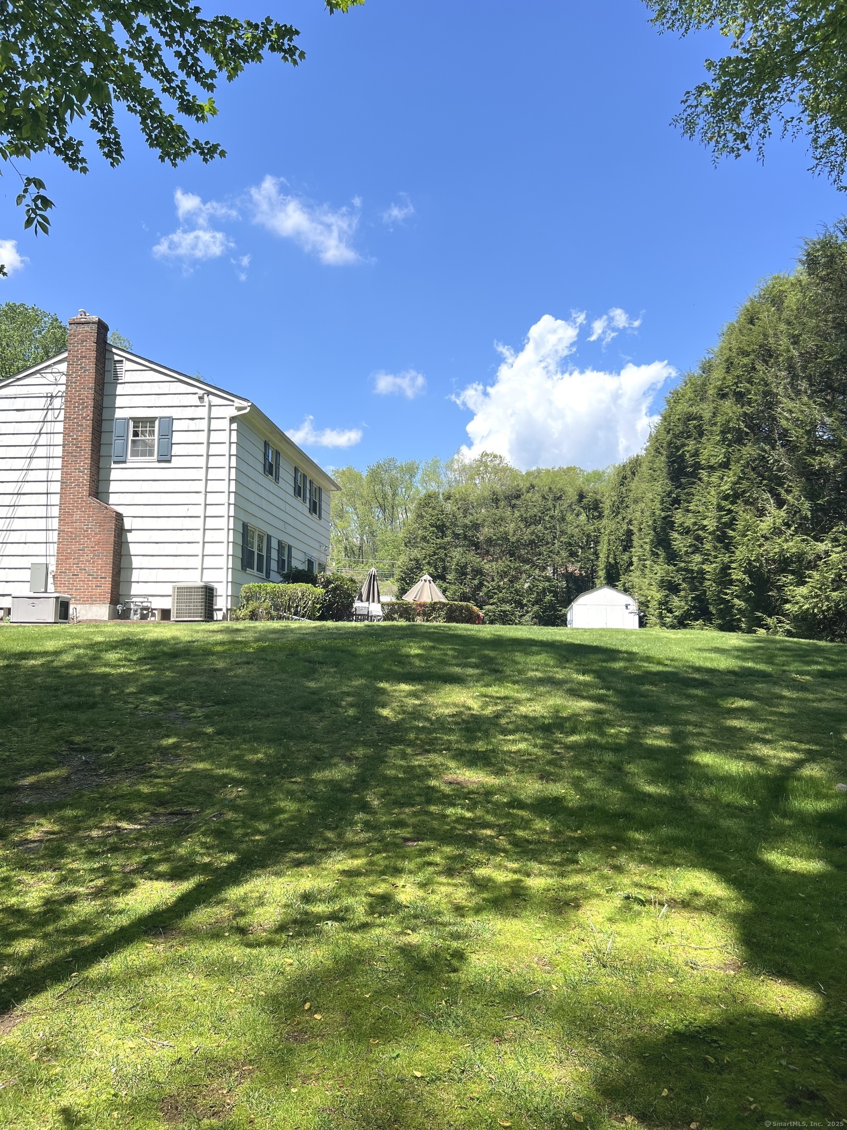 Property Photo:  481 Clearbrook Road  CT 06477 