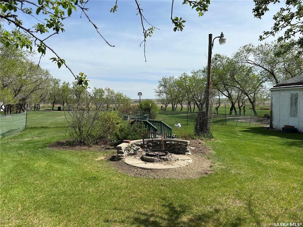 Property Photo: 127 3rd Avenue SK S0K 4Y0