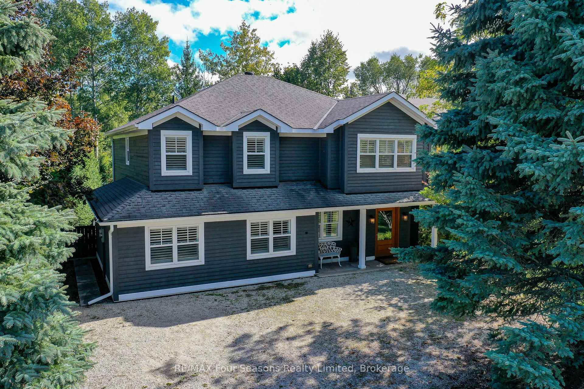 Property Photo: 108 Liisa'S Lane ON L9Y 0M3