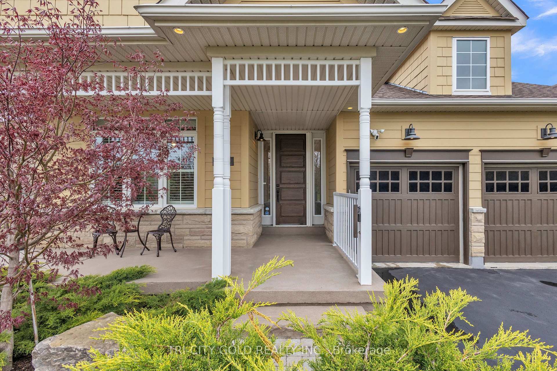 Property Photo: 153 Aberfoyle Mill Crescent ON N0B 2J0