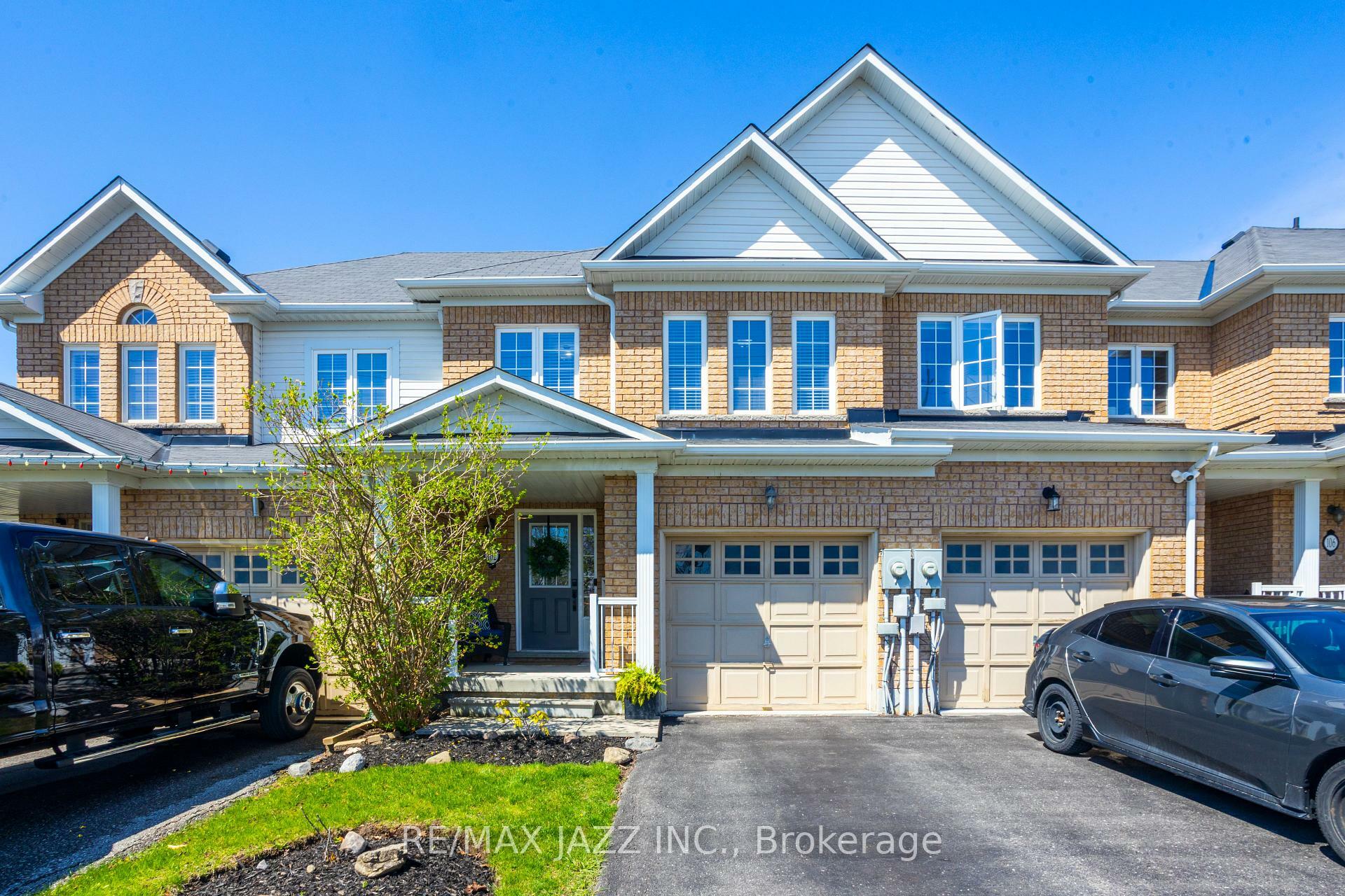 Property Photo: 102 Bathgate Crescent ON L1E 0B3