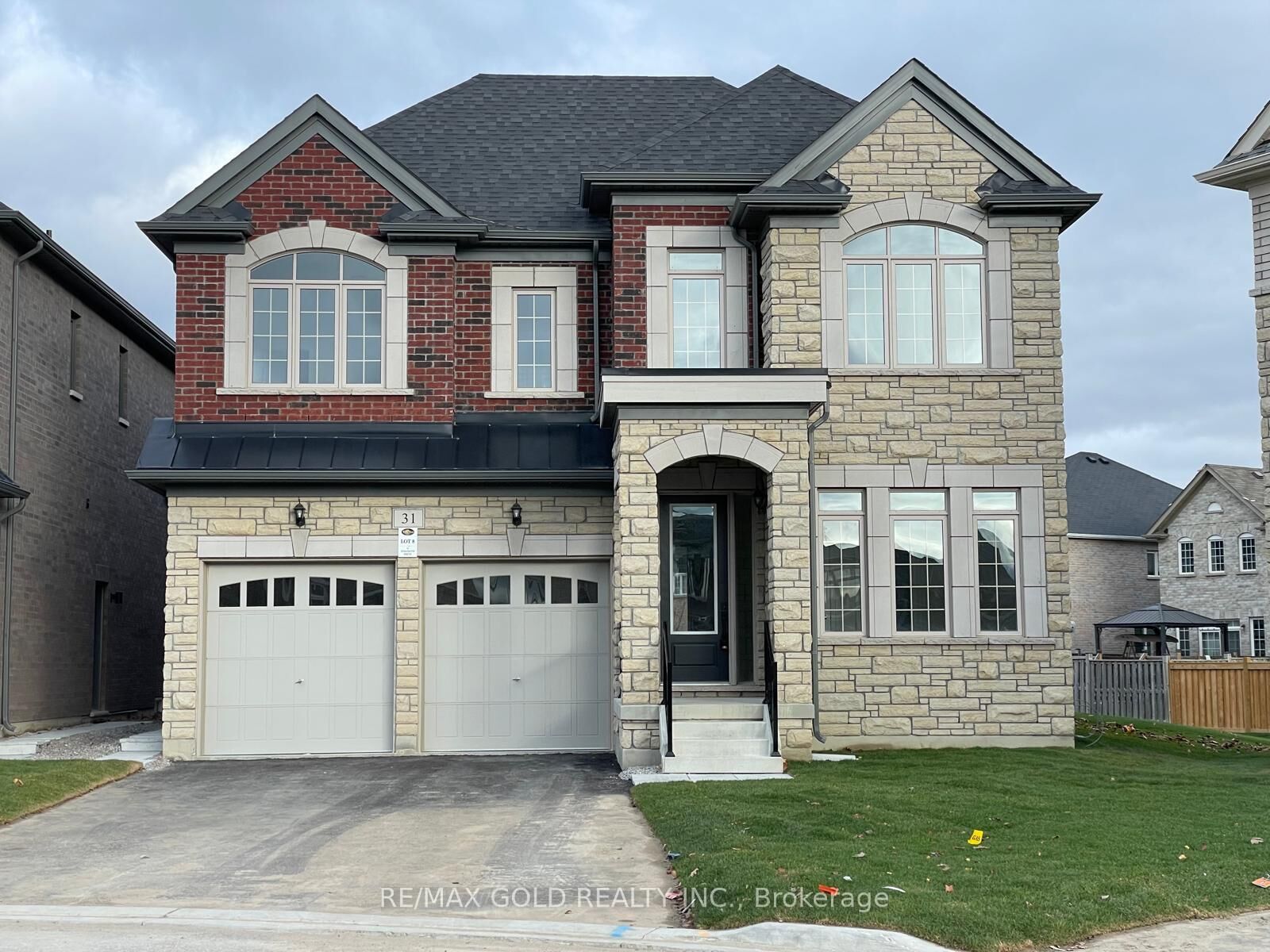 Photo de la propriété: 31 Dolomite Drive ON L6P 4R6