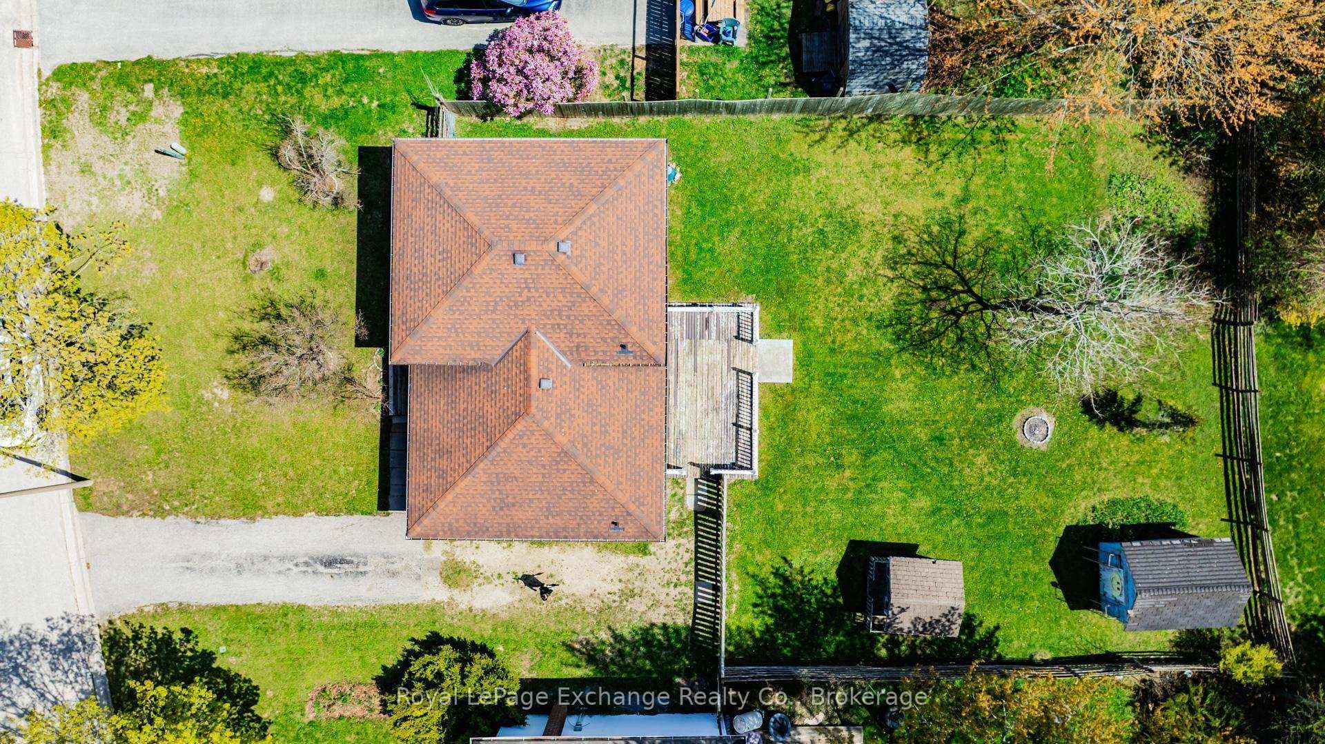 Property Photo: 740 Johnston Crescent S ON N2Z 1S3