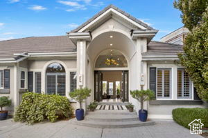 Property Photo: 11131 S Palisade Rim Cir UT 84095