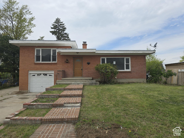 Property Photo: 443 N 450 E UT 84097