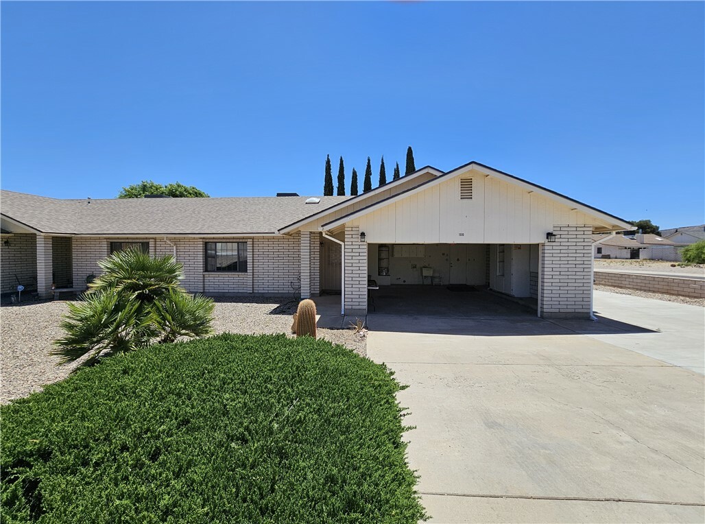 Property Photo: 1000 Canyon Hills Road AZ 86409