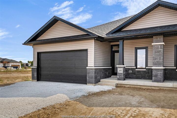 Photo de la propriété:  105 Brighton Place  ON N7L 0G7 