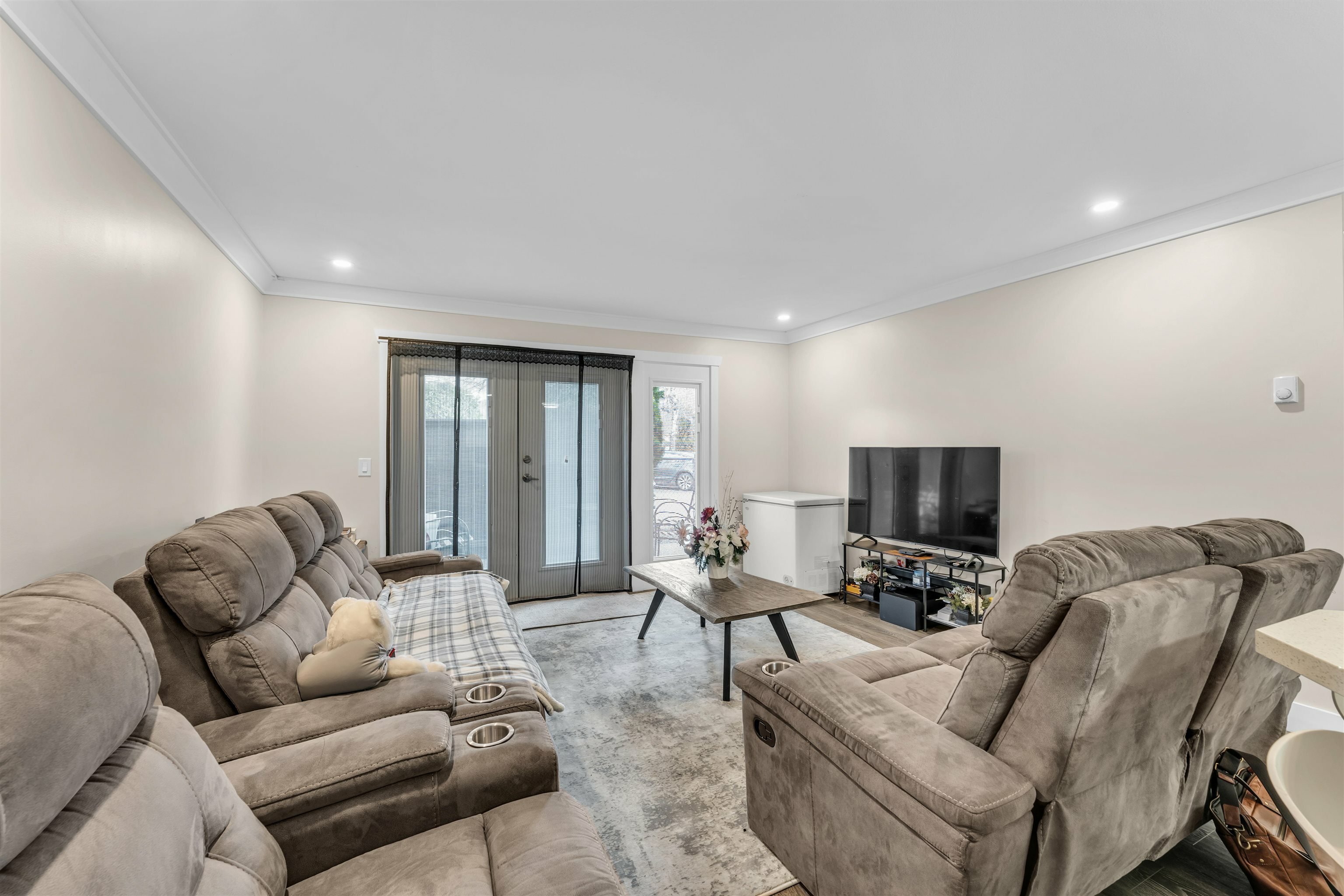 Property Photo: 45655 McIntosh Drive 104D BC V2P 6V4