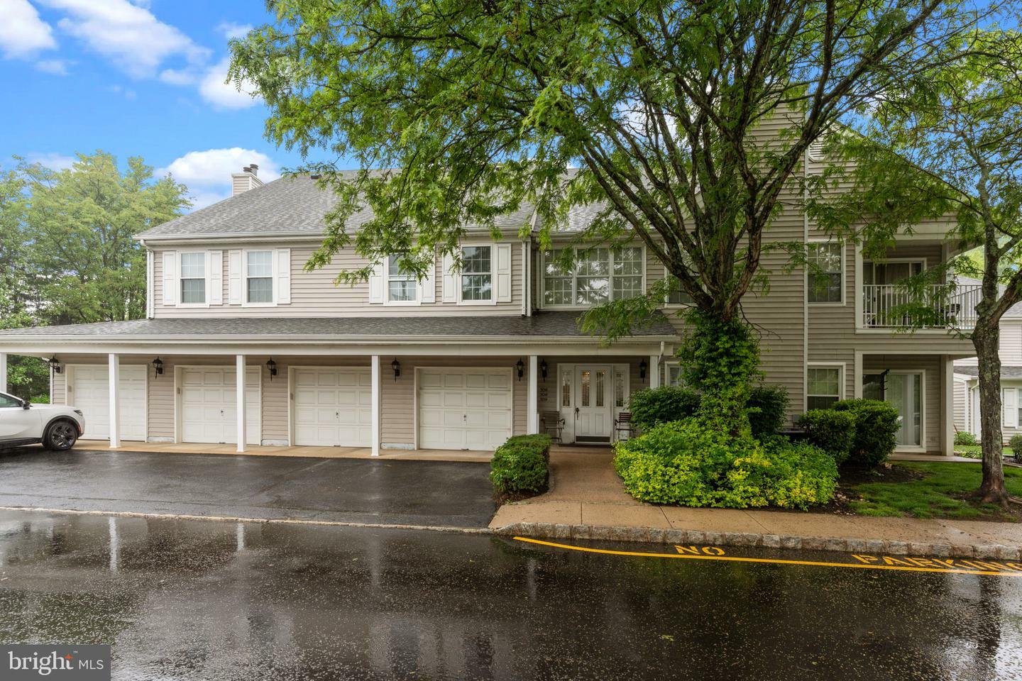 Property Photo: 107 Regency Place NJ 08648