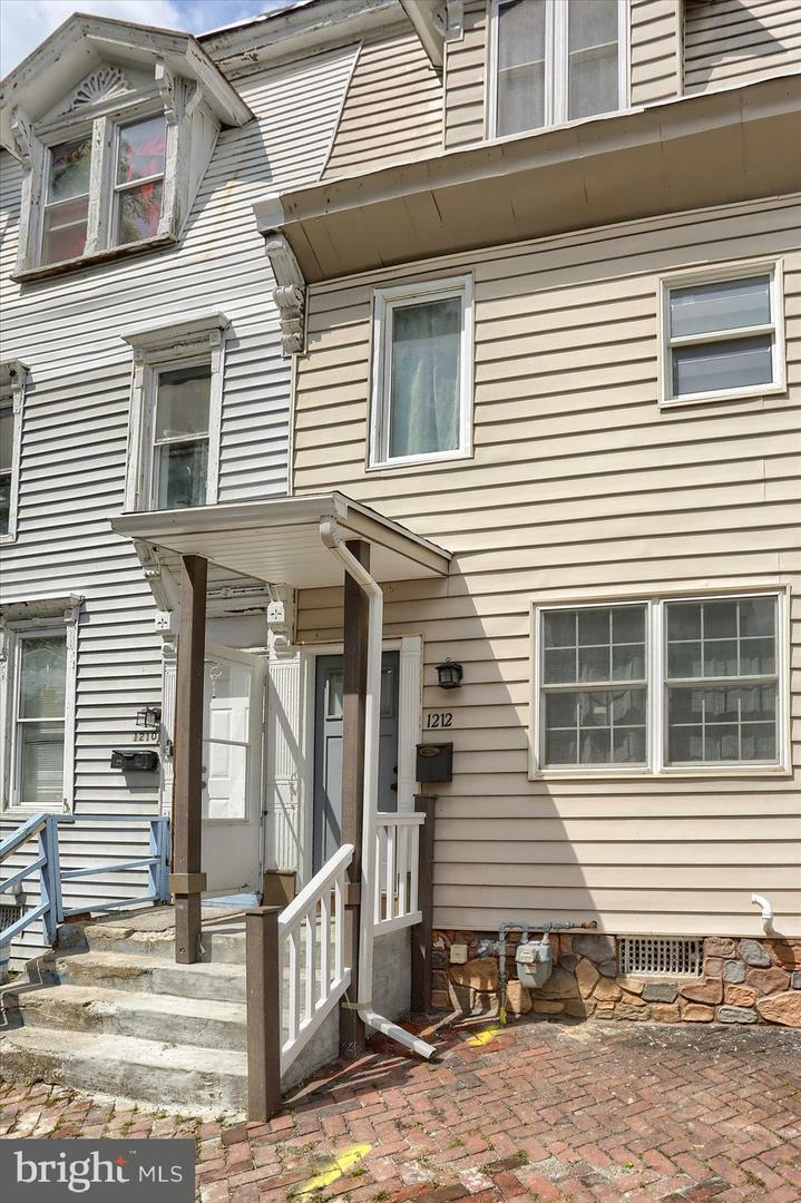 1212 Derry Street  Harrisburg PA 17104 photo