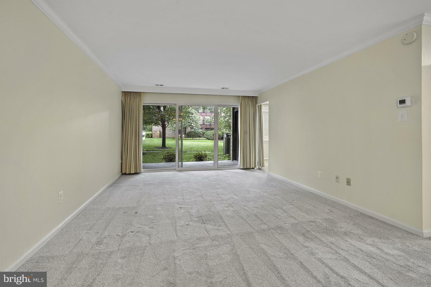 Property Photo: 10300 Bushman Drive 102 VA 22124