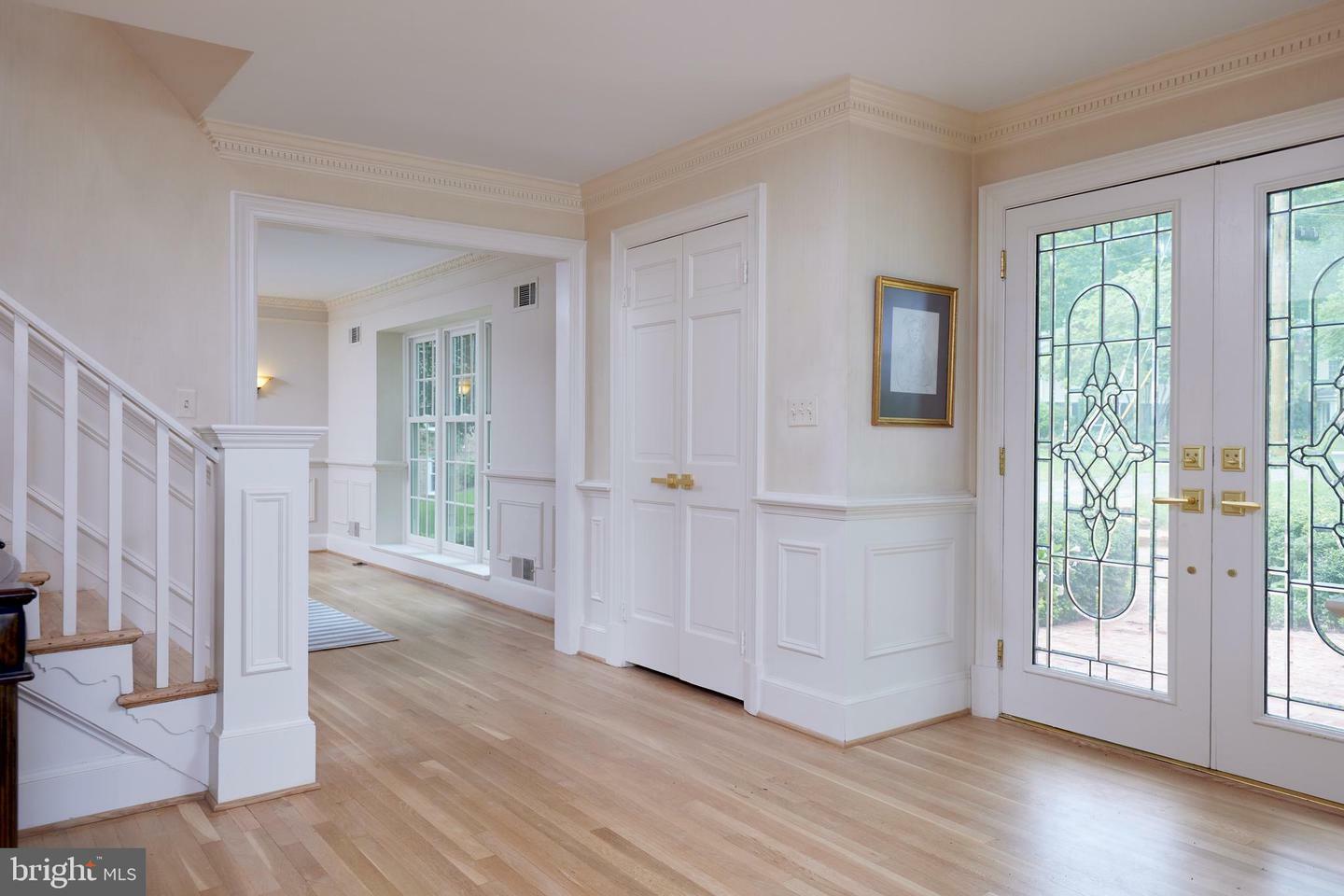 Property Photo: 7722 Savannah Drive MD 20817