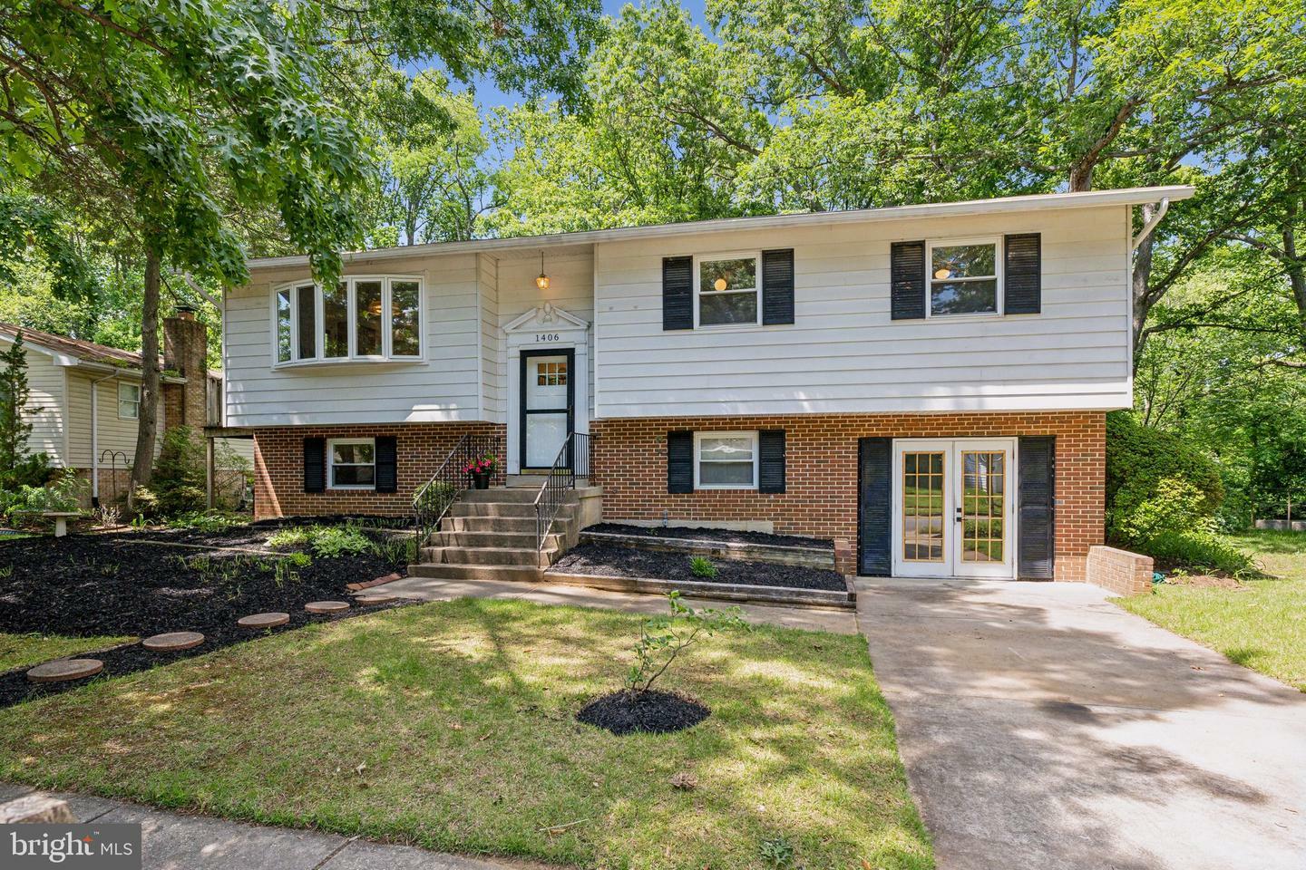 Property Photo: 1406 Catlyn Place MD 21401