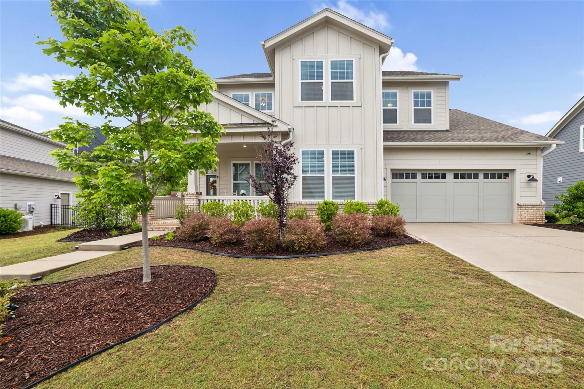 Property Photo: 528 Rock Skip Way SC 29708