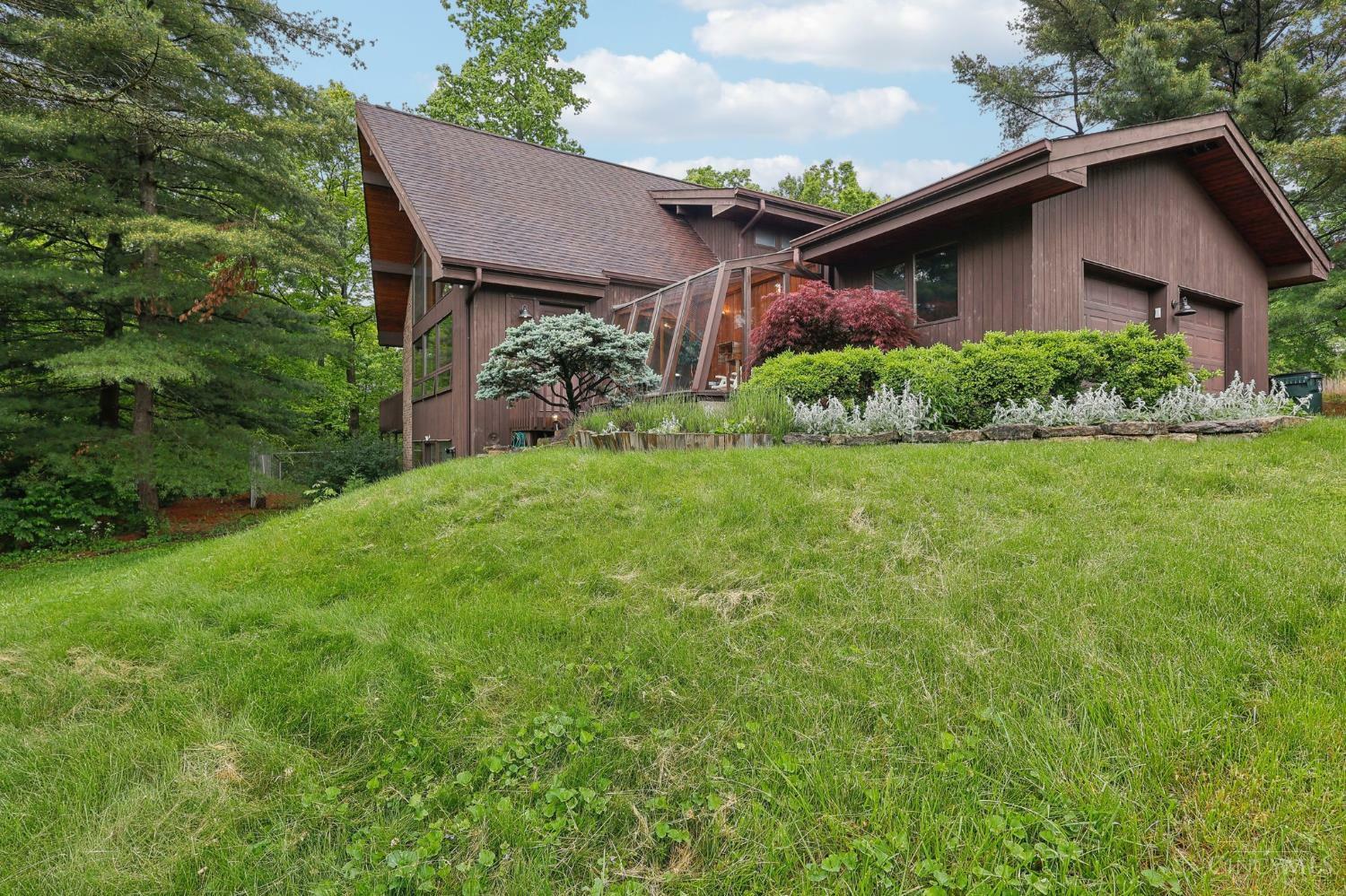 915 Nordyke Road  Anderson Twp OH 45255 photo