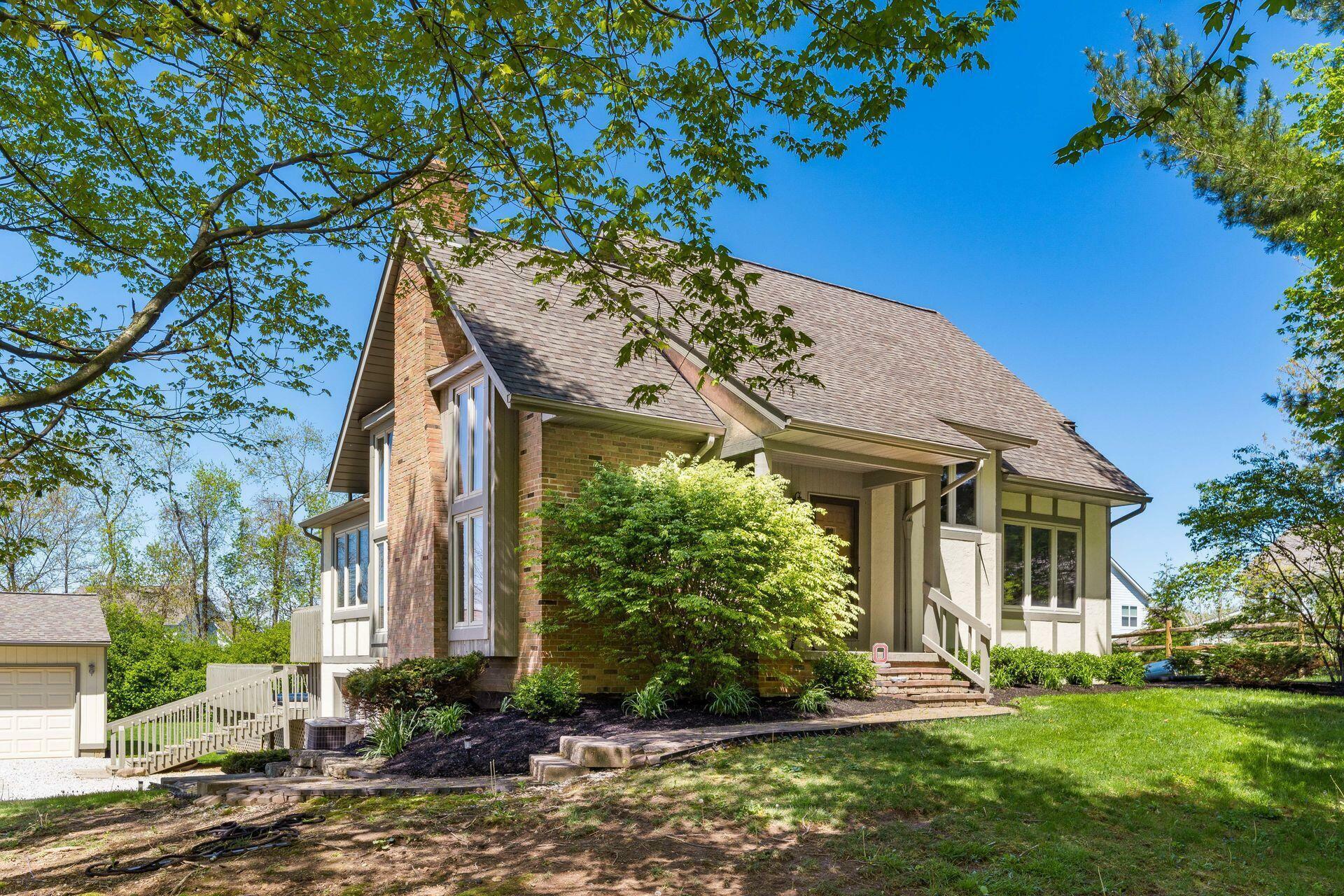 2555 Reynoldsburg New Albany Road  Blacklick OH 43004 photo