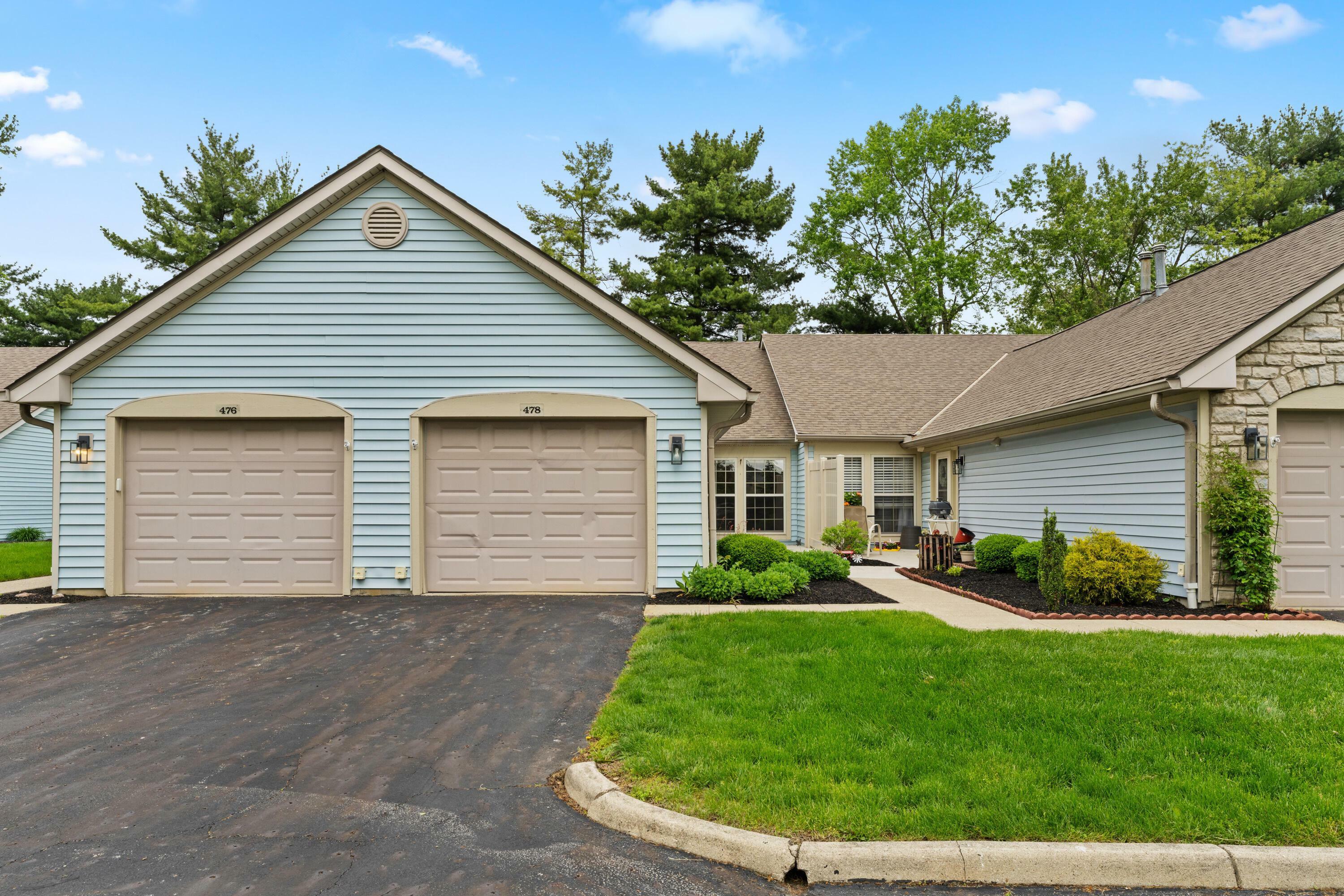 Property Photo: 478 Three Oaks Court OH 43230