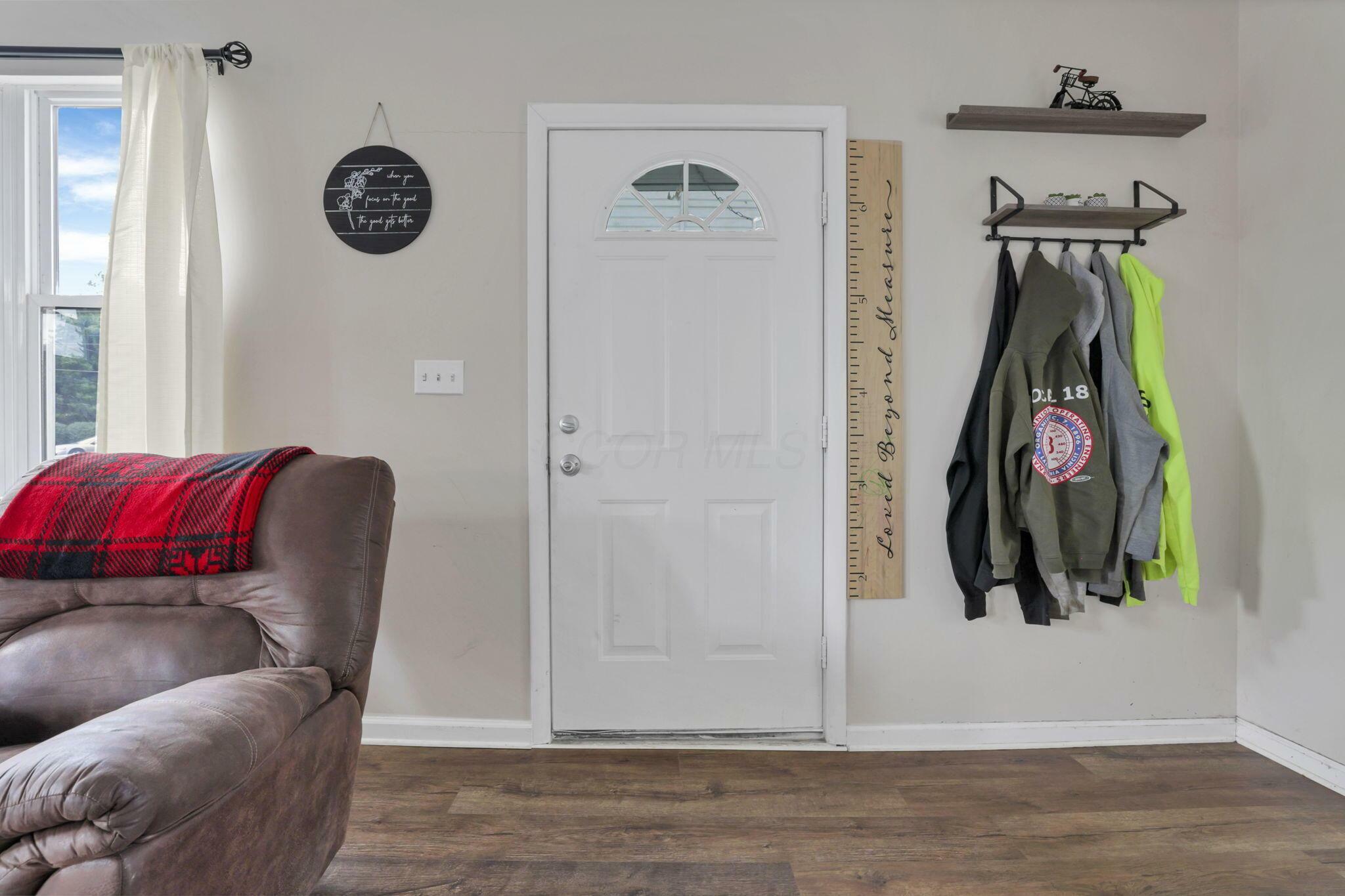 Property Photo: 610 W Wheeling Street OH 43130
