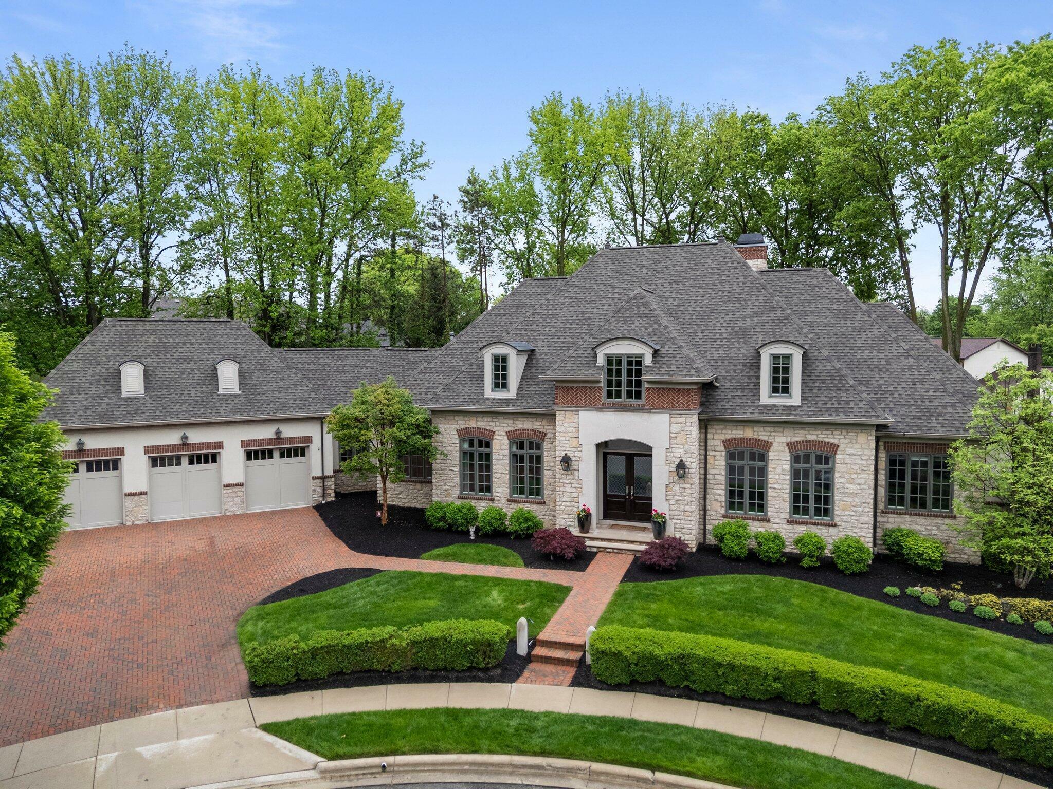 2060 Fontenay Place  Upper Arlington OH 43220 photo