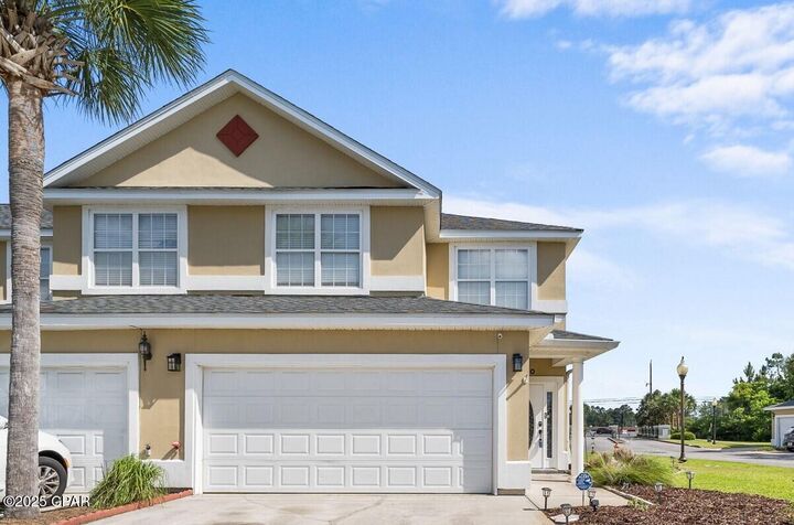 Property Photo: 1700 Annabellas Drive FL 32407