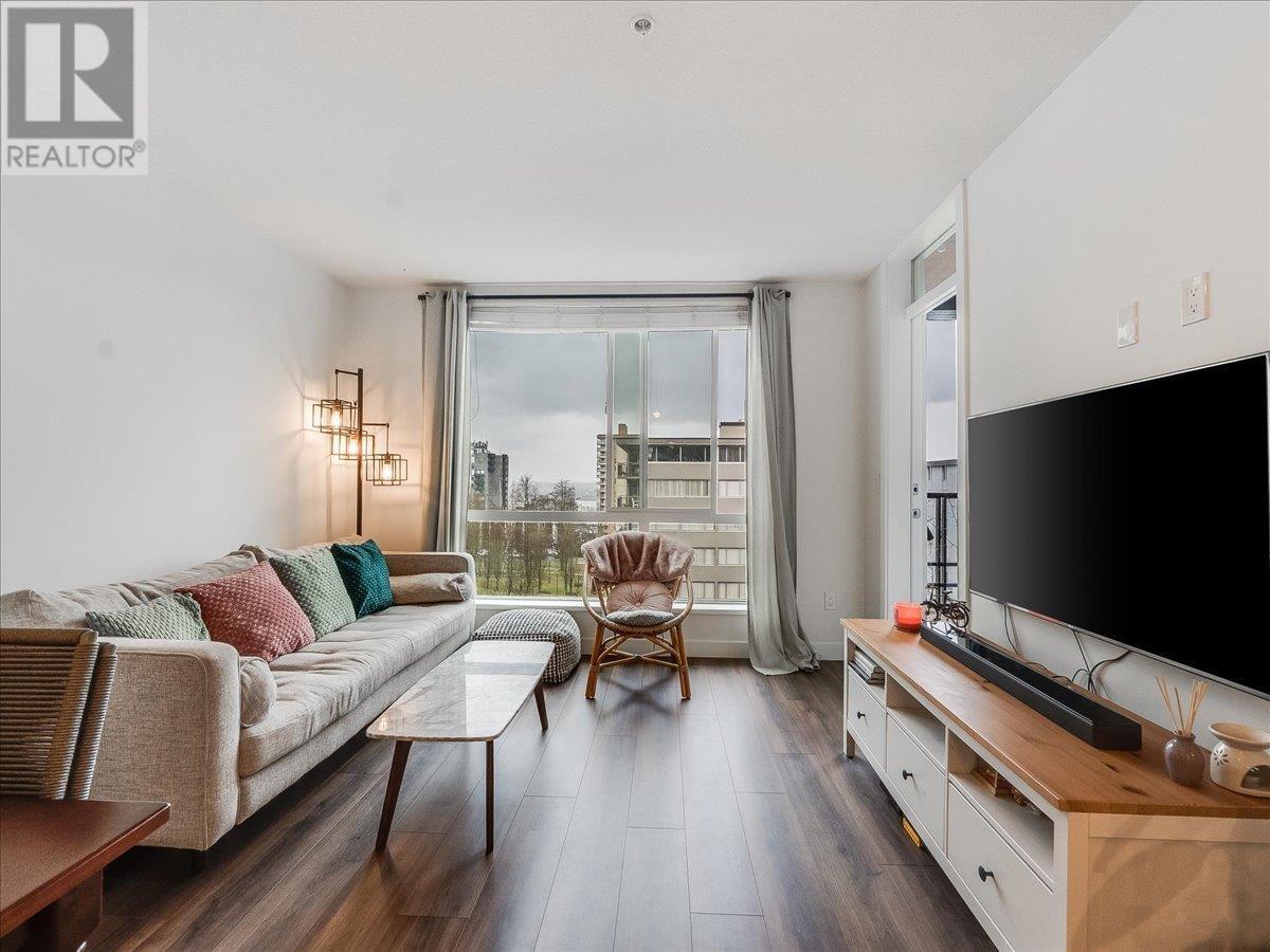 Property Photo:  108 East 8th Street 406  BC V7L 0H1 